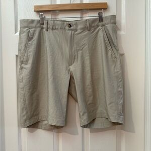 Greg Norman Men's Khaki Golf Shorts